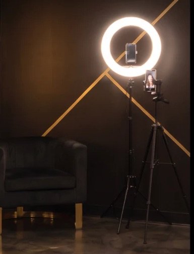 Ring light content studio